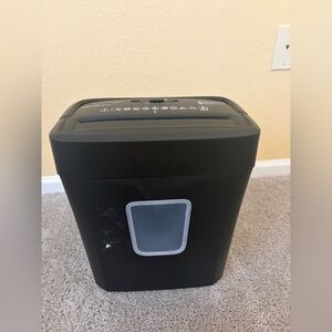 Black Home Paper Shredder with Viewing Window